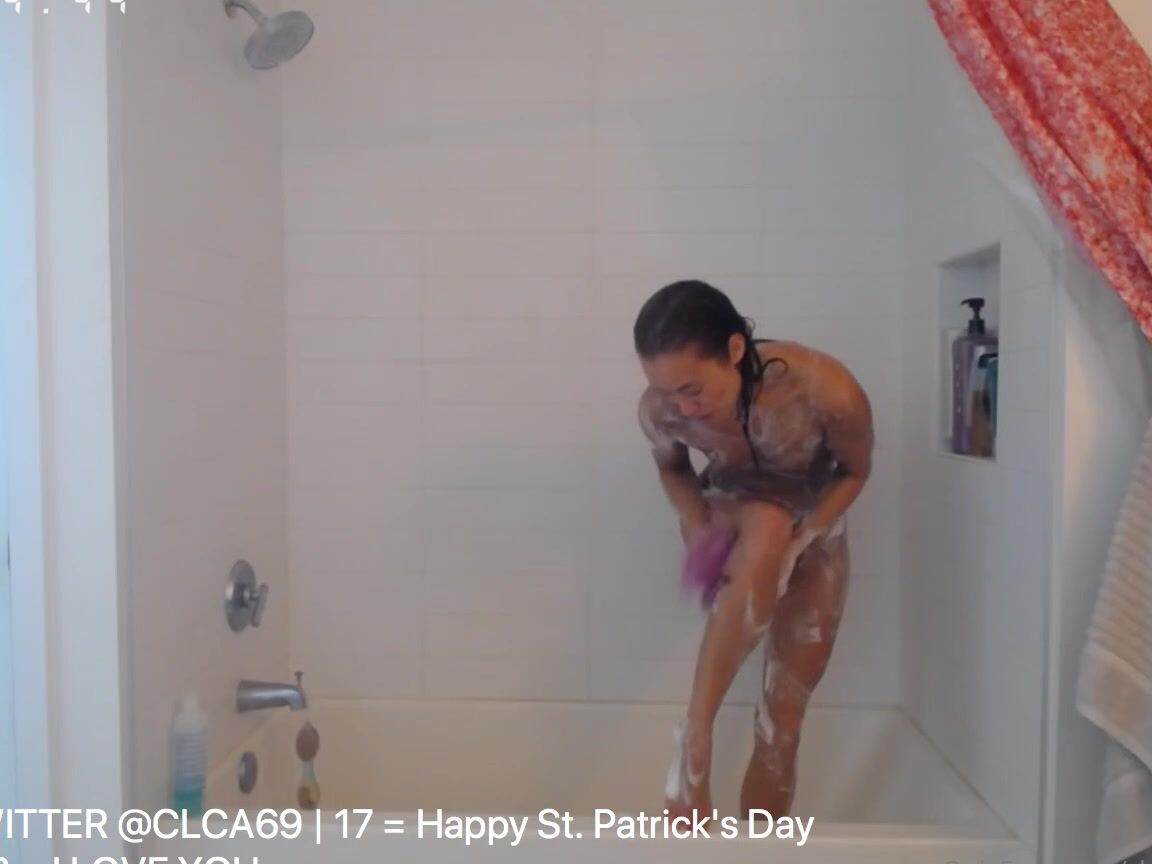Clca69 261184880 05 02 2020 Double Dong Shower Squirt Show