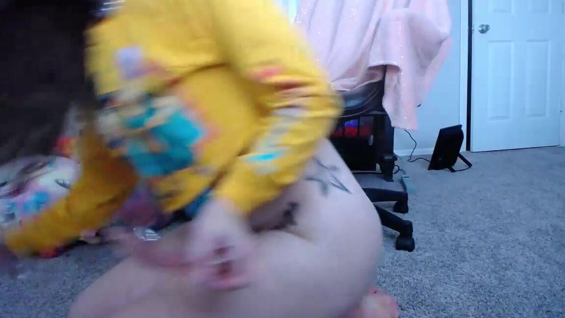 oftenelle-26-12-2019-112208070-stream-started-at-12-26-2019-06-56-pm