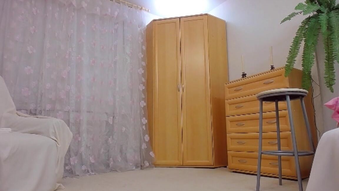 Bigbootymilf Masturbation With Two Huge Dildoes