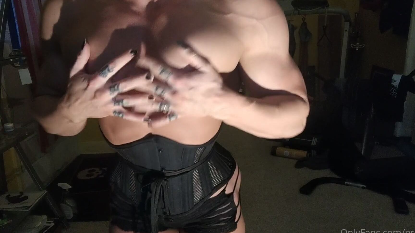 Musclegeisha Almost Minutes Of Corseted Muscle Lace Up My First Try With Fundraising