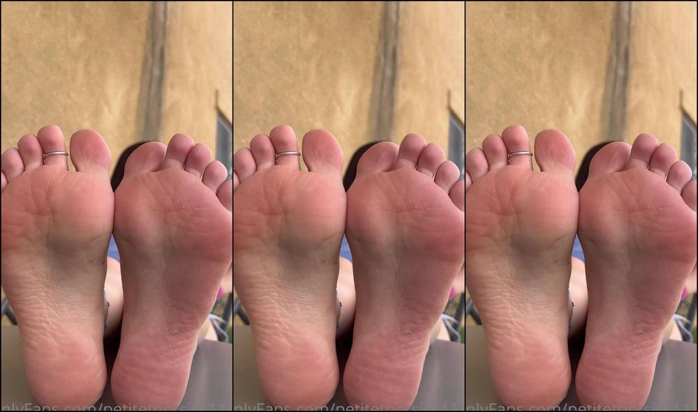 Penelopestootsies Scrunching My Soles While Enjoying My Diet Root Beer