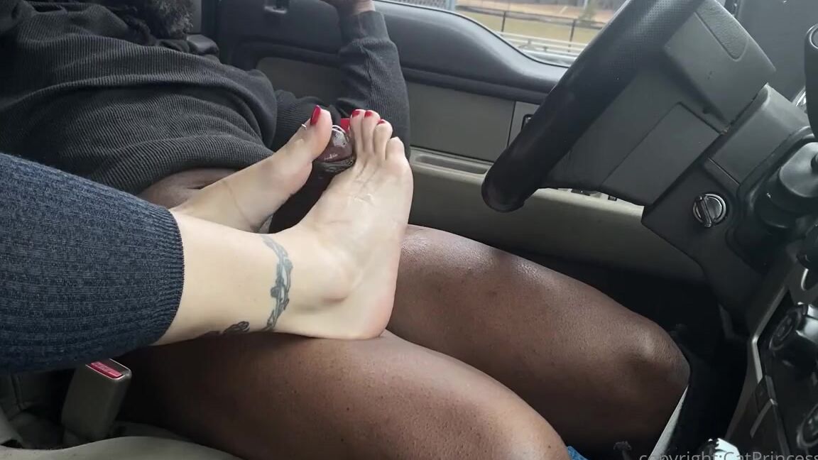 Catprincessfeet Onlyfans Parked The Car Then Got Hornystarted Massaging His Dick Thru His Sweatpants Till I Felt He Was R