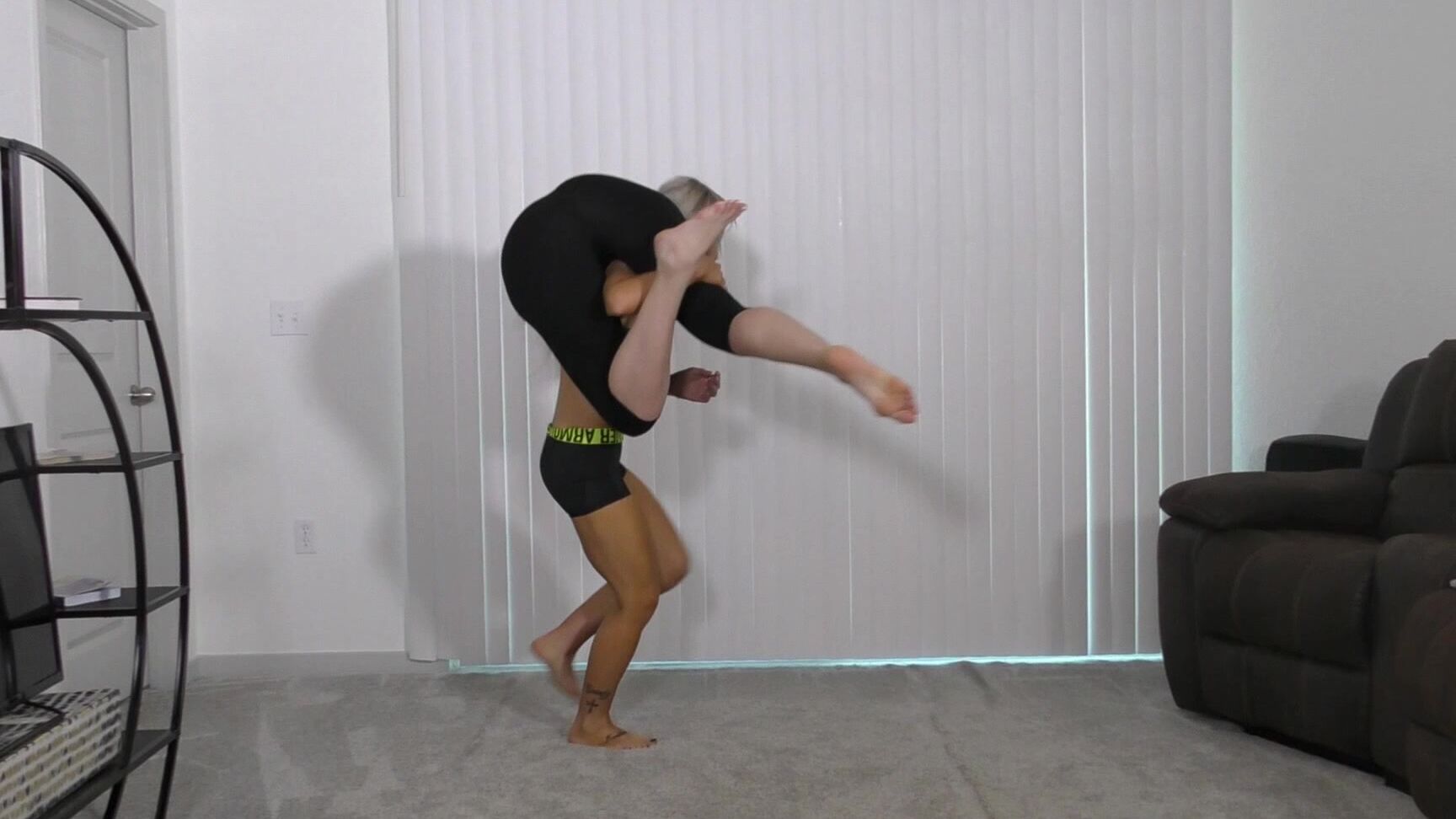 "Alexis Rain" amazons, big butts, big tits, lift & carry, muscular women Lift Combo 10 manyvids