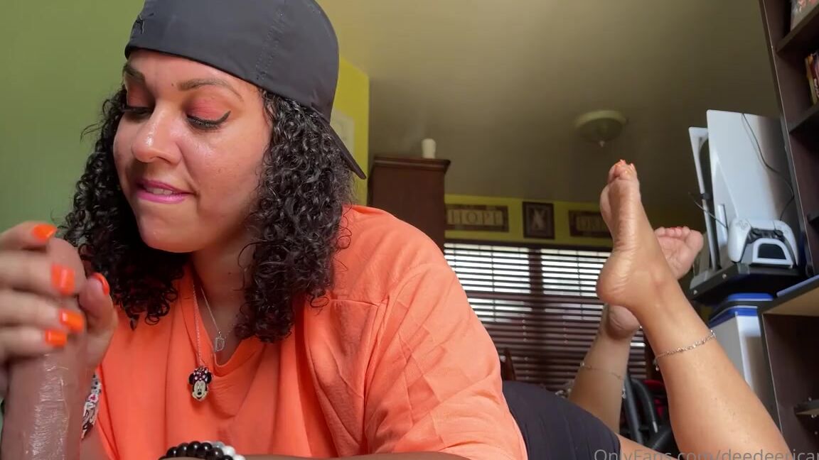 Deedeericanfeet Onlyfans As Requested In Wide Angle View And Hj And Jizzed Soles