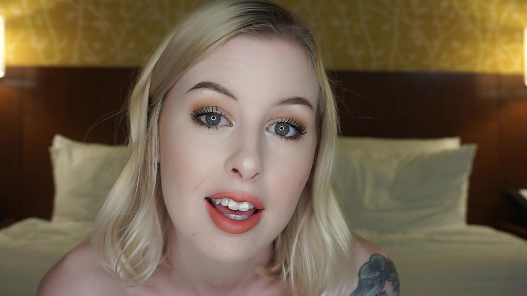 Mystie Mae Stare Into My Beautiful Eyes Joi Id