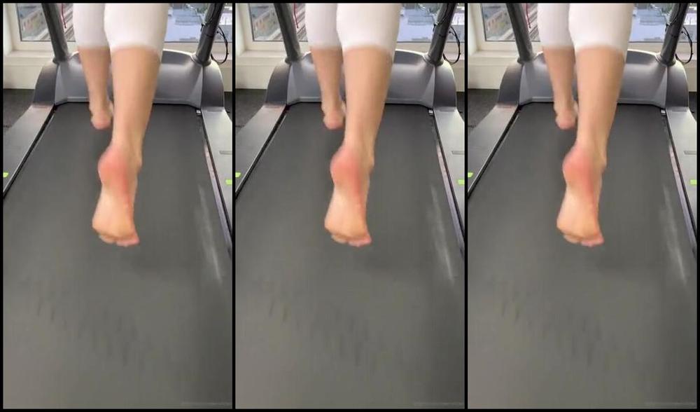 Vixenarches Onlyfans Throwback Video Running Barefoot On The Treadmill