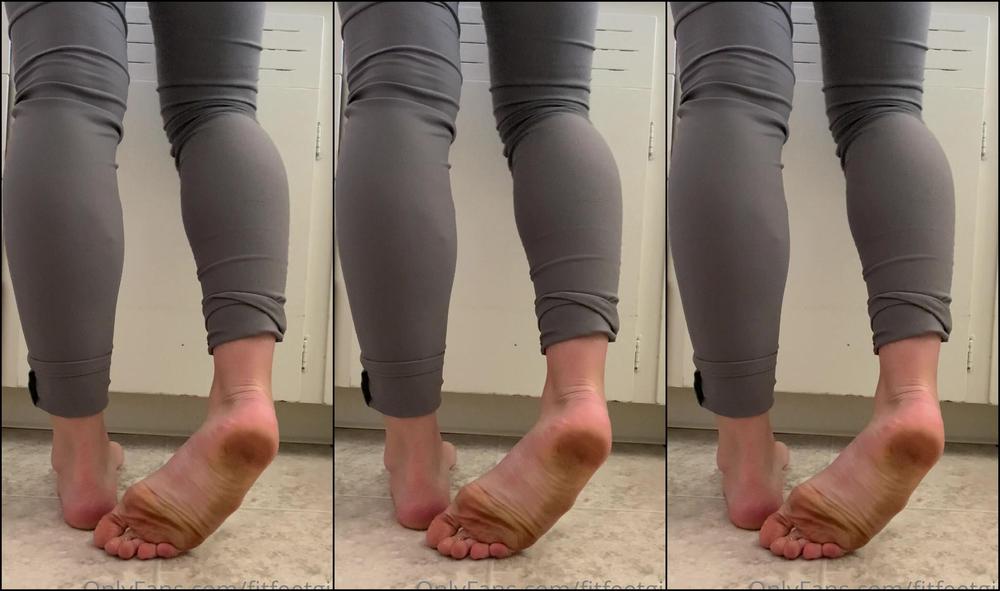 Fityoginina Everyday Household Chores Never Looked So Good I Think I Might Need A Belt With The J