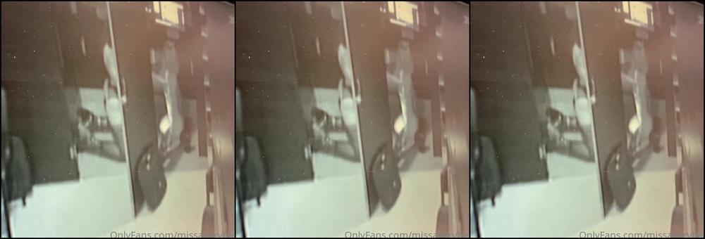 Missaverybelle Boss Caught Mx Rose And I Having A Little Too Much Fun In The Glory Hole After My Shift