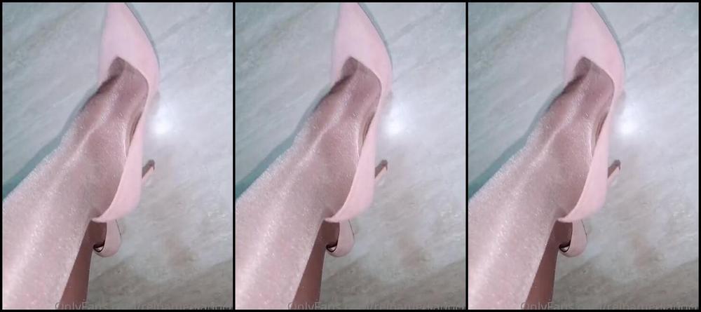 Feetvampire Nicknamed Feetvampire Onlyfans Pantys Dangling