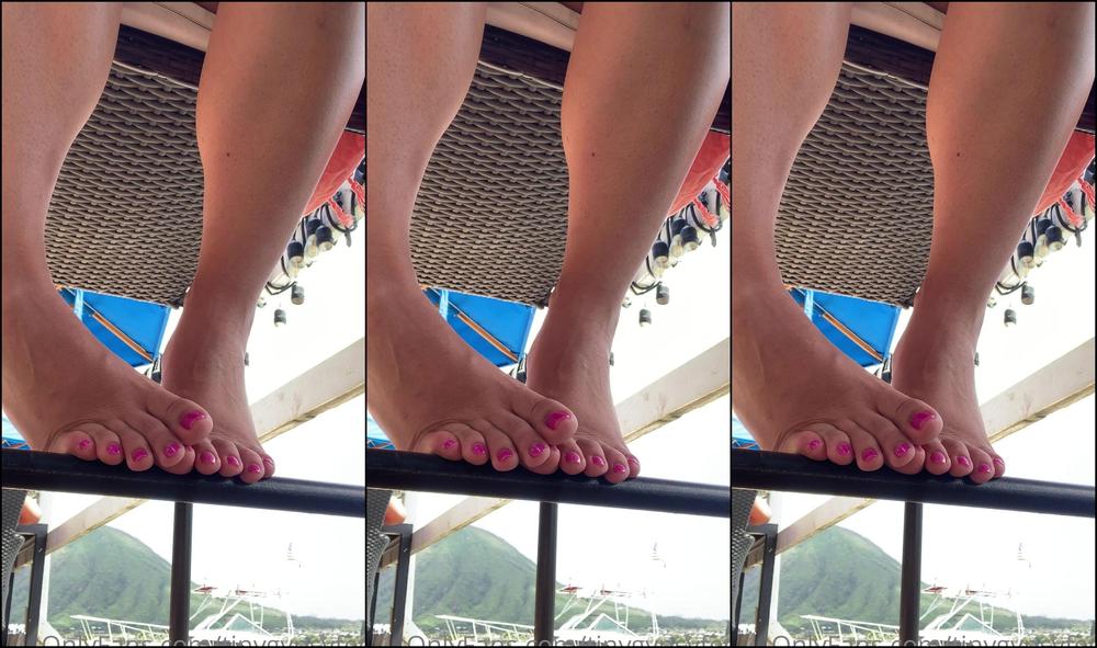 Tinygypsyfeet Pov At My Feet While I Ignore You