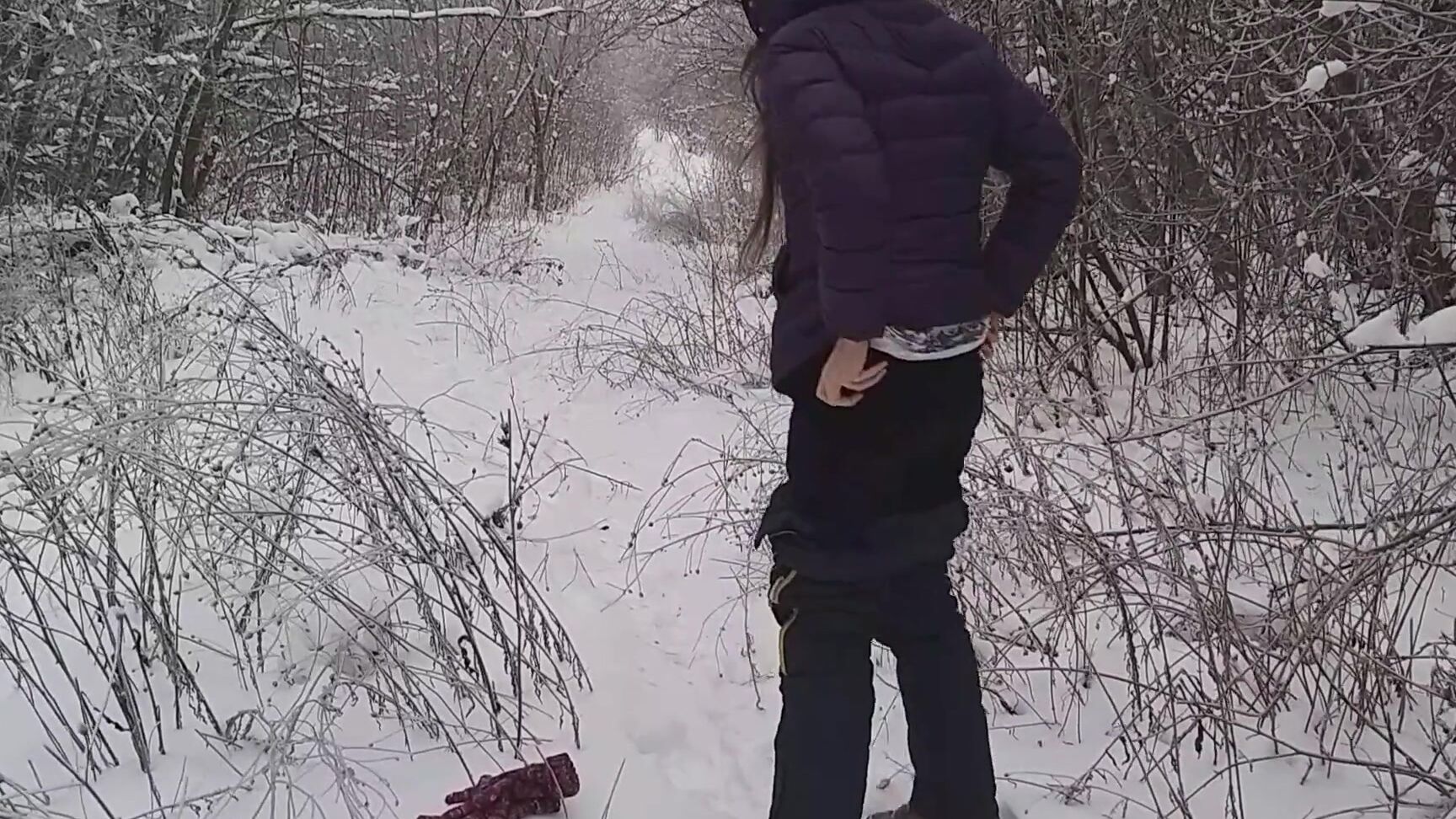 dream4angel new japan style blur porn pissing action is on japan national park trail at temperature 15c Pornhub