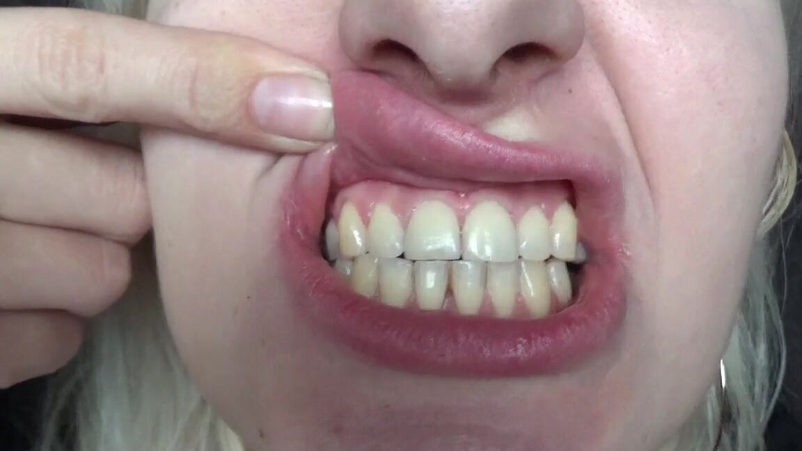 "Goddess Vanessa" mouth fetish, throat fetish, tongue fetish, uvula fetish, teeth Mouth Exam manyvids