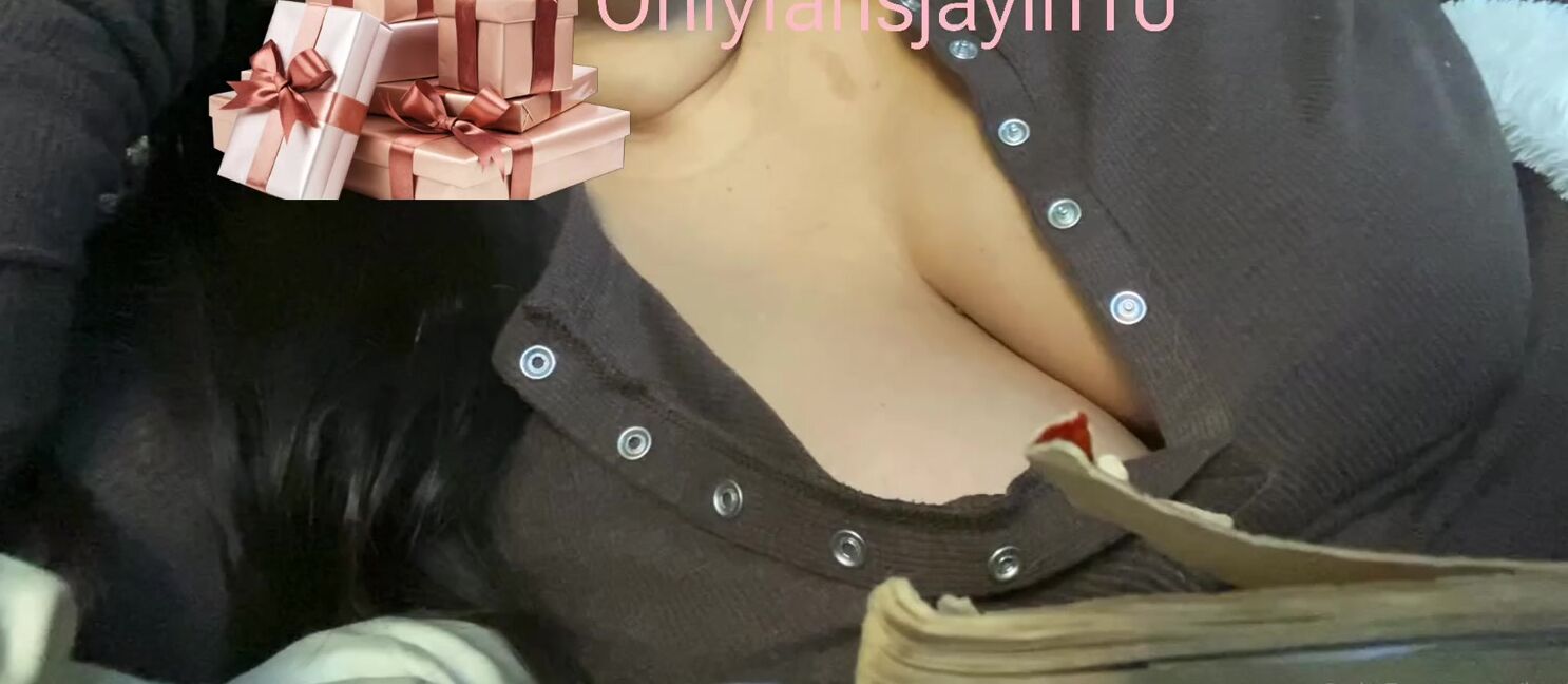 Jaylyn Nicknamed Jaylyn10 Onlyfans I Wanted To Wish You All A Merry Christmas And Hope All Is Wellgets Better