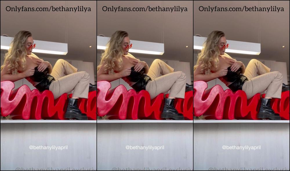 Bethanylilya All The Sound Bts Of My Photo Shoot On The Amore Sign From The Most Recent Photo I Upload