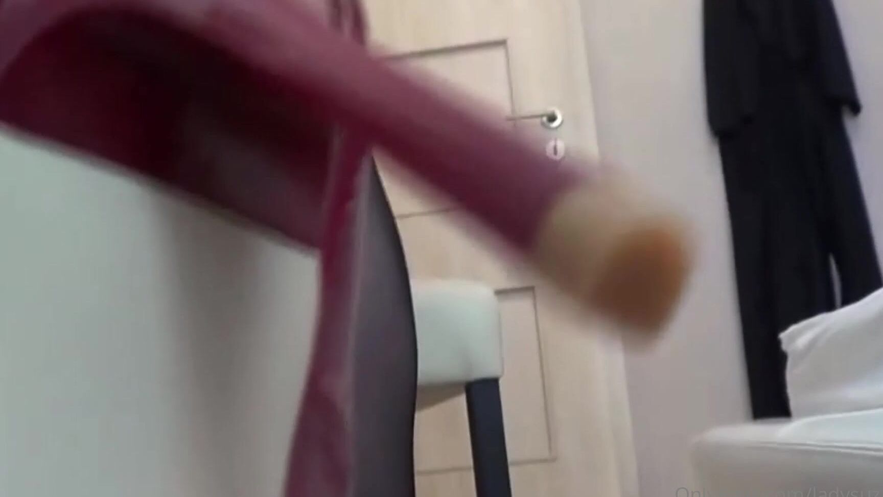 Ladysuzanne I Love High Heels They Are So Feminine But So Powerful They Make Men Like You Weak Obed