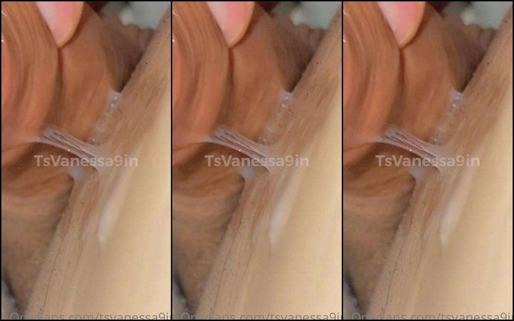 Tsvanessa In Would You Drink It All Don T Waste One Drop