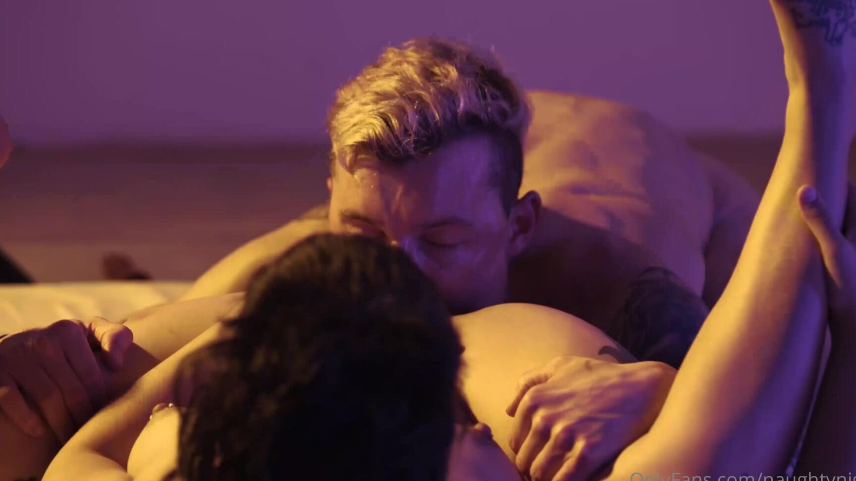 Naughtynights Part Of Bi Foursome With Forplayfilms Kittycanpurrr And Hosskadolair