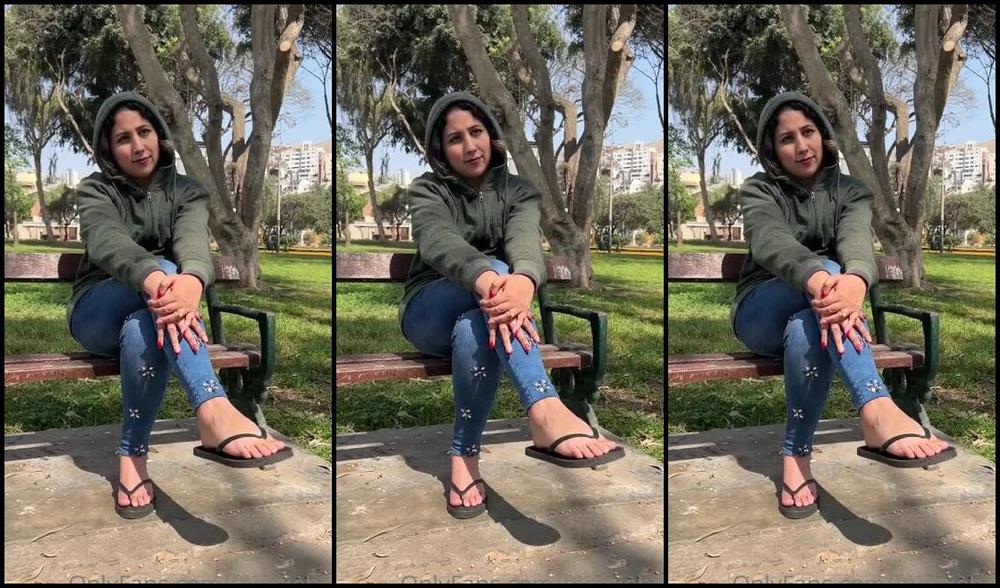 Gia S Feet Nicknamed Footsiebab 03 31 2022 Onlyfans Video I Play With My Flipflops With No Painted Nails And Then I Show You My Soles