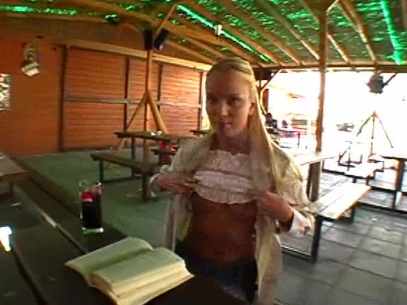 Public Invasion 017 Lusy 15-02-06 Public Invasion