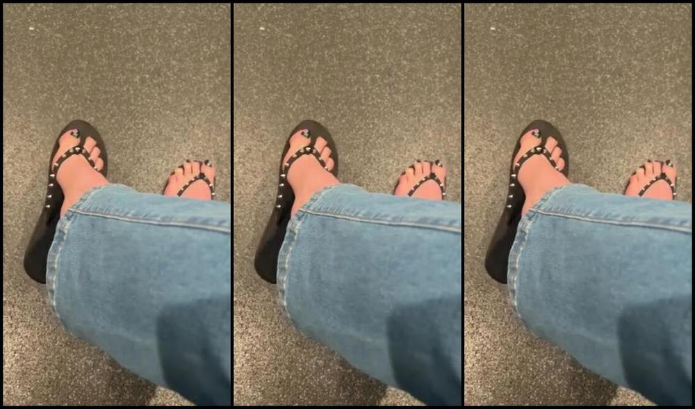 Jennysfeet Foot Fetish 05 01 2024 Onlyfans Video Wish I Had Someone To Keep Me Company While Waiting On My Laundry