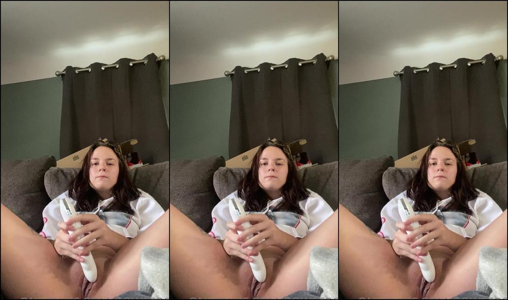 bowser69-23-10-2020-1127909054-good-morning-afternoon-babes-took-a-sneaky-little-video-made-myself-cum-during-my-l