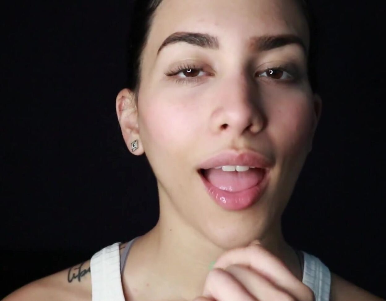 Brunette,Eye Contact,Eye Fetish,Face Fetish,Fetish insatiablebabe intense eye contact ManyVids