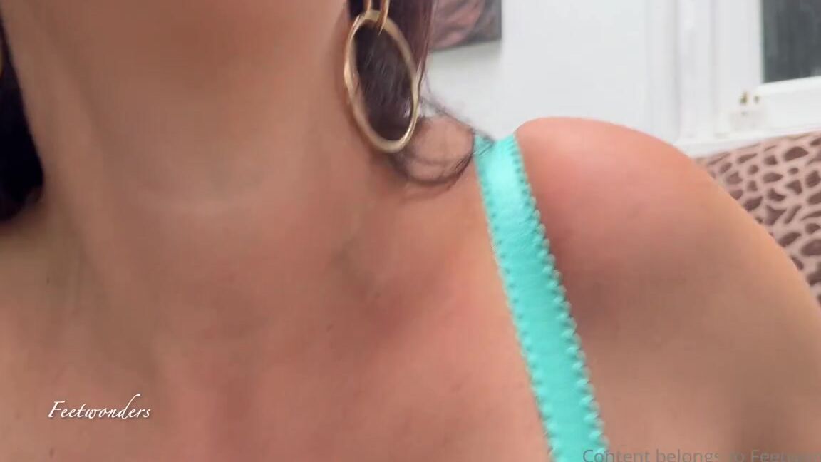 Feetwonders Onlyfans Kiss Me This Is A Non Exclusive Custom Focused On Kissing And My Breasts There Is No Feet In Thip