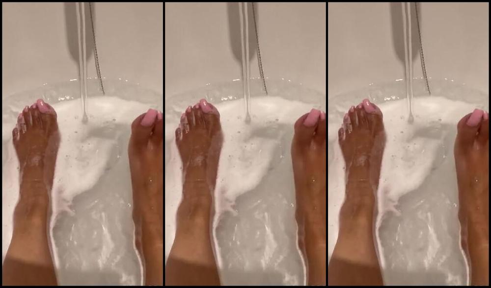 Puja Nicknamed Caramelprofessor Onlyfans Bath Time With Puja Water Was So Hott