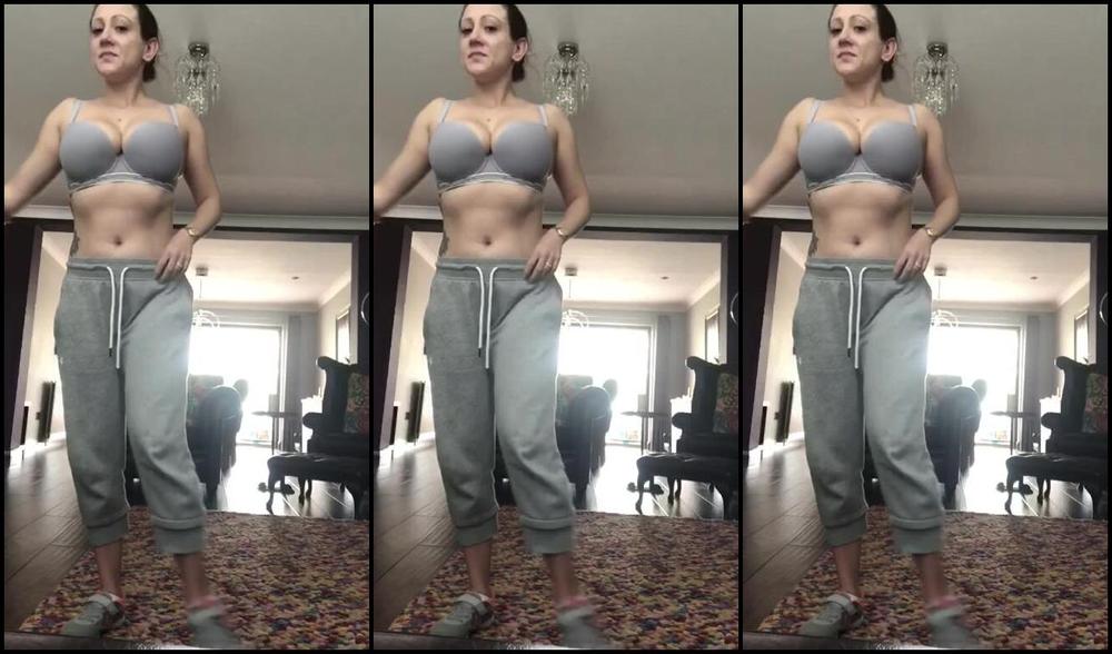 "SuzieLove212" cock tease, housewives, long hair, milf, striptease Showing Off My New Underwear Manyvids