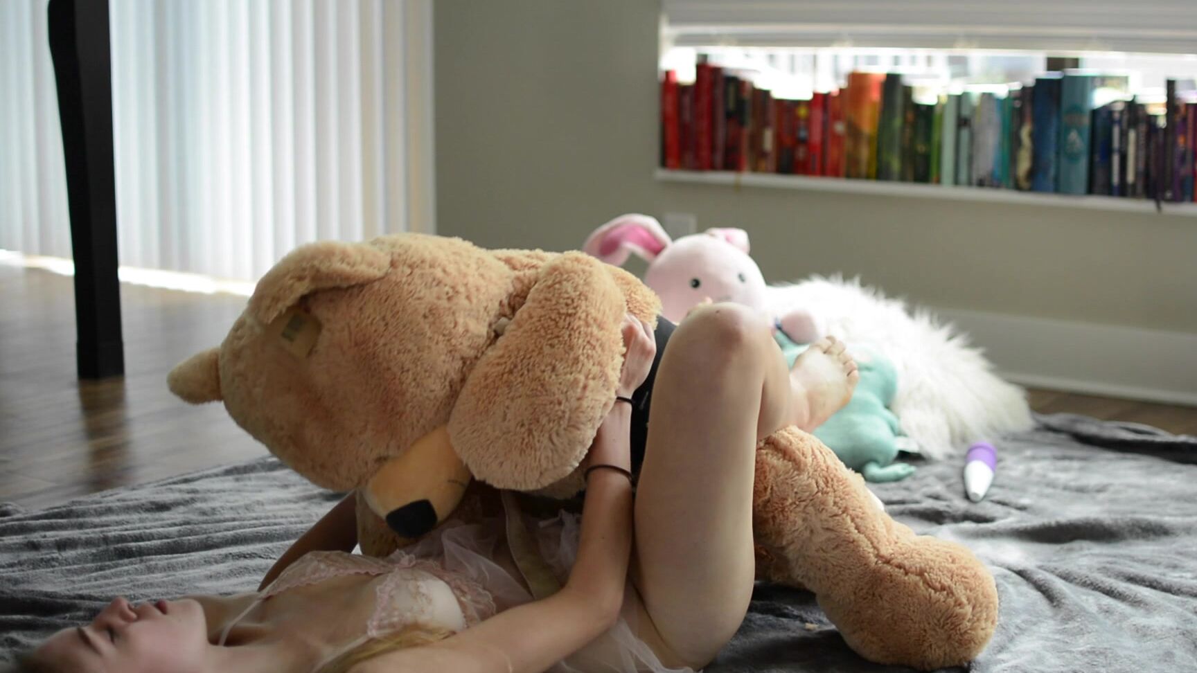 Blonde, Furries-Fursuits, Riding oddrosebud teddy bear fuck ManyVids