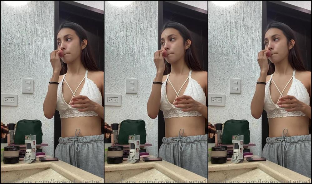 Eat Me Daily Make Up Time