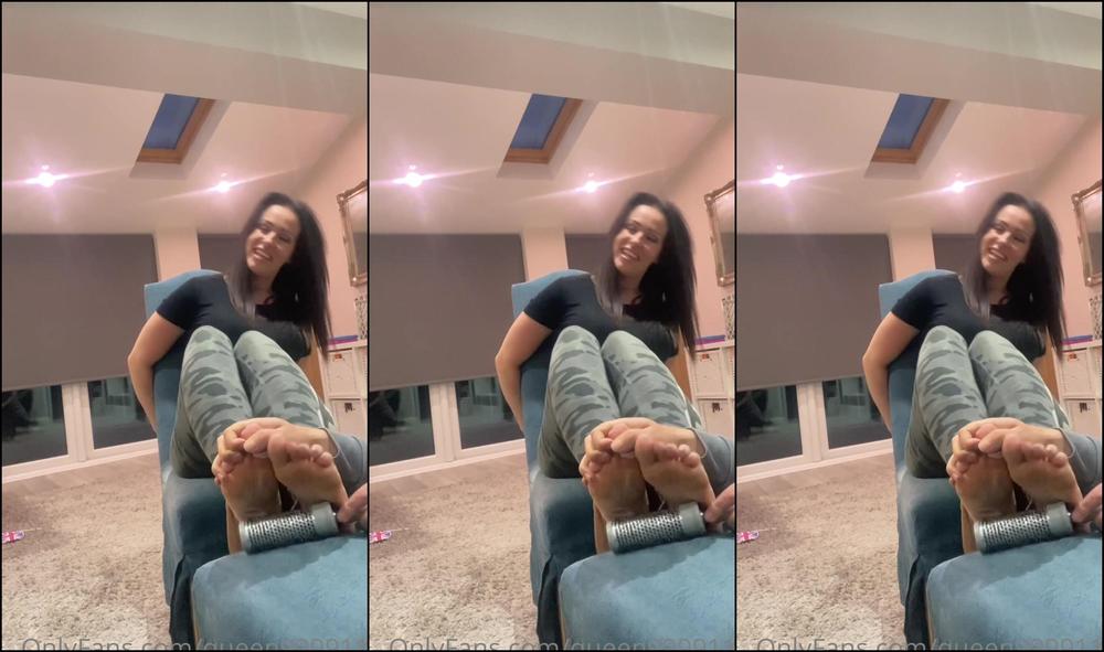 Queen I Never Thought The Maintenance Guy Would Tickle Me