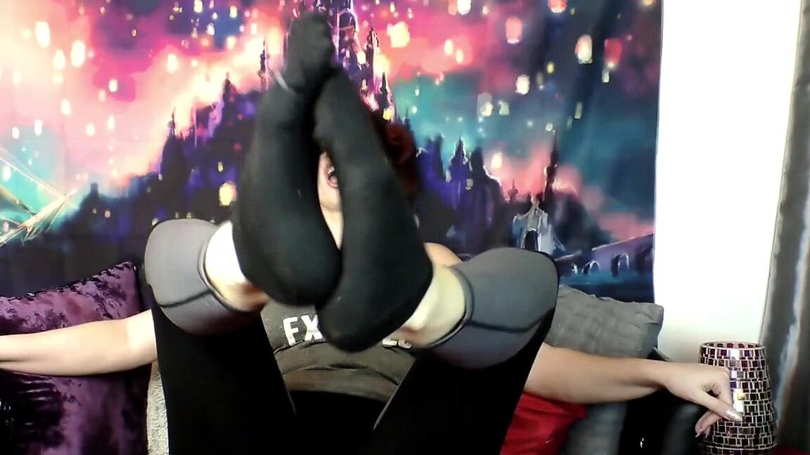 Milavonmayhem Skeet Skeet On My Sweaty Size Feet