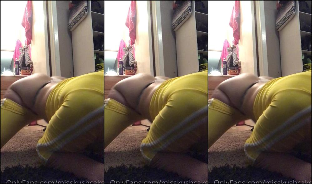 Misskushcakes 2006936921 01 12 2021 Twerk And Spanks