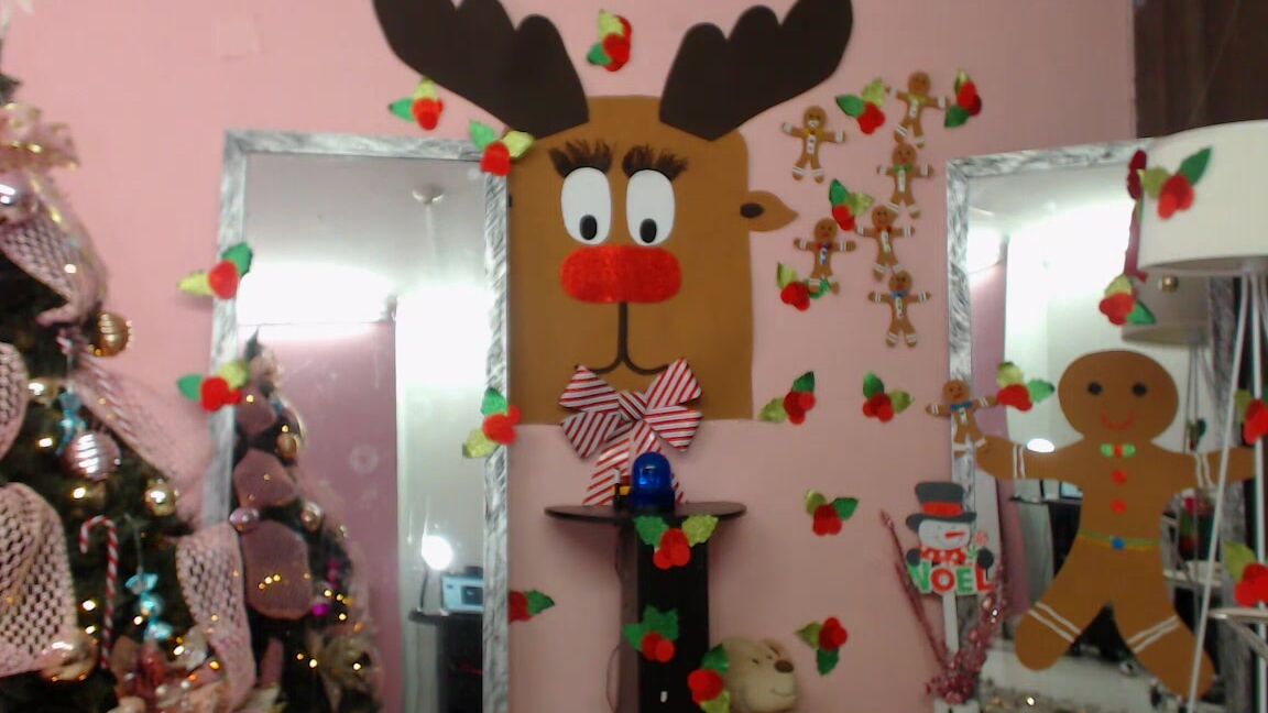 "RoxyModel" dancing, ice fetish, nudity/naked, paddling Hot Moment manyvids