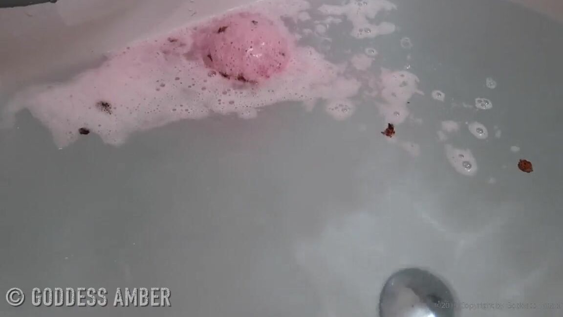 Goddess Amber Aka Goddessamber 09 01 2019 Onlyfans Video Imagine Me Being Naked Behind The Camera Right Before I Step Into The Tub A0C