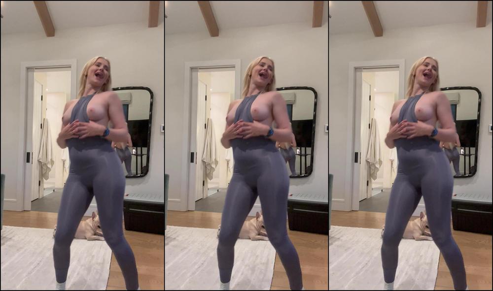 Sophiabanggs 2892276278 06 01 2023 Little Dance Party