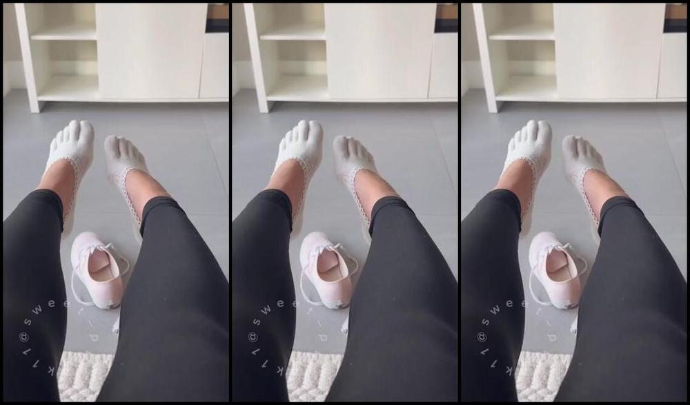 Sweet Pinnk1 Onlyfans Taking Off My Sneakers After The Gym Tirando Meu Tnis Ps Academia