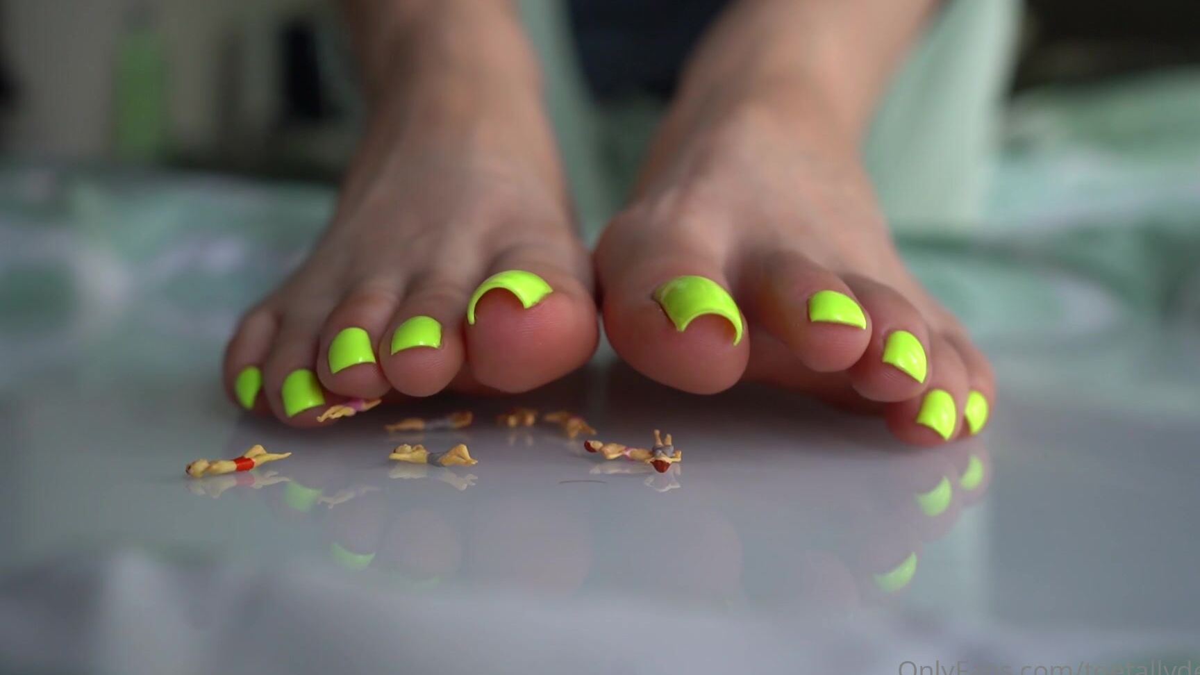 Toetallydevine One Of My First Giantess Videos And I Loved Making This