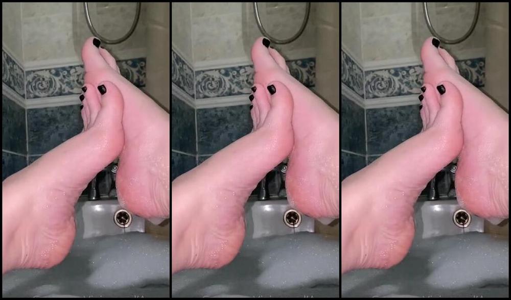 Vivienne L Amour Aka Vlproductionsuk Onlyfans Enjoy My Footishists Footfetish Toetease Wrinkledsoles Soakingforhours They Need Covering