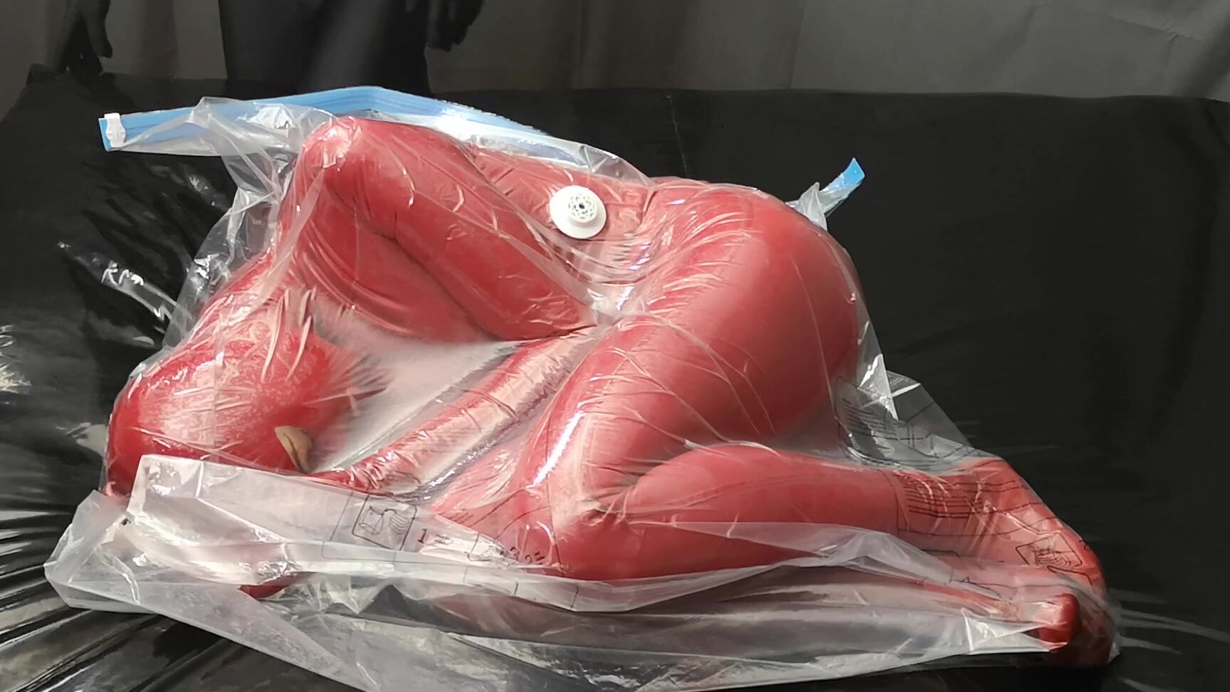 Vickydevika Here We Have The Same Vaccum Bag Scene From A Different Angle