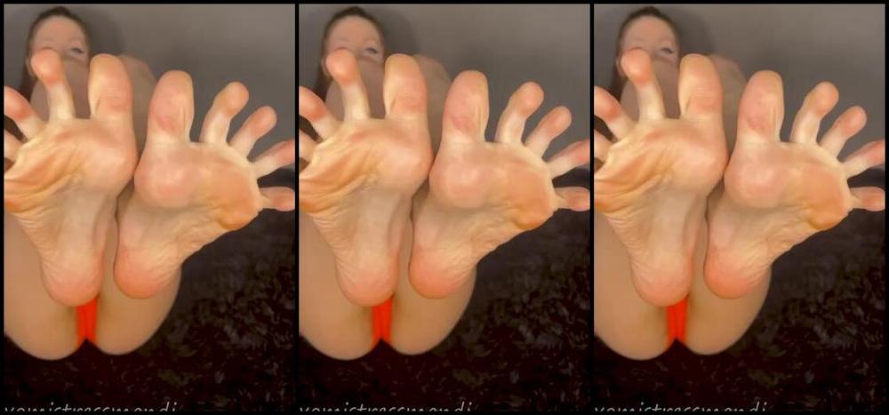 Xomistressmandi Onlyfans After A Long Day On Her Feet Your Hooters Waitress Loves To Worship Her Sweaty Soles