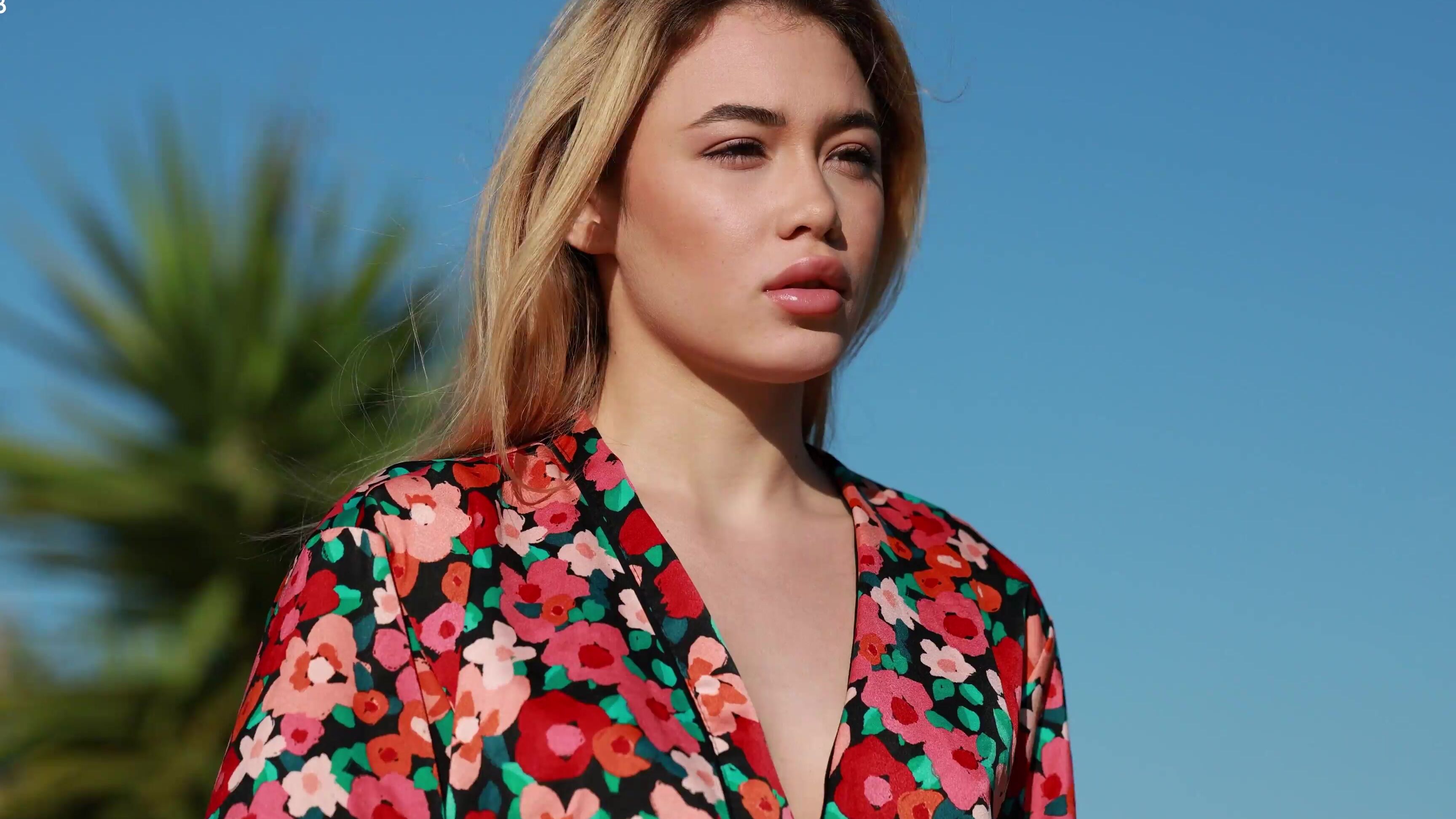 Posing, Brunette, Latina, Tattoos, Solo Rika Fane - Playing With The Body SiteRip