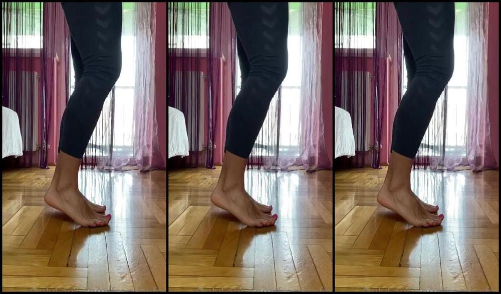 Froggeevip Onlyfans Just Showing My Feet To You Trying On Heels Enjoy In Foot Modeling Lovers