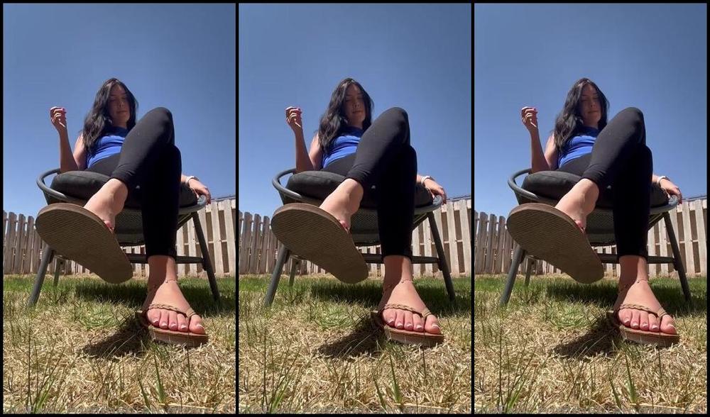 Petite Feet Penelope Aka Penelopestootsies739 Onlyfans Shoe Play And Some Oily Soles