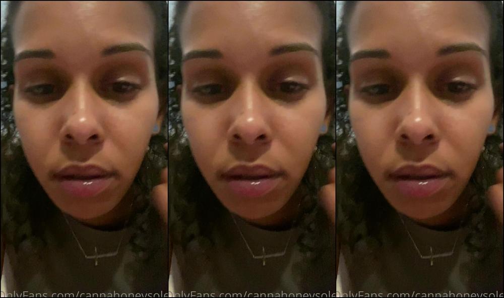 Cannahoneysoles Lip Smelling And Spit