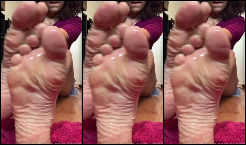 Natasha Aka Vibez3 Onlyfans I Love My Soles In Oil