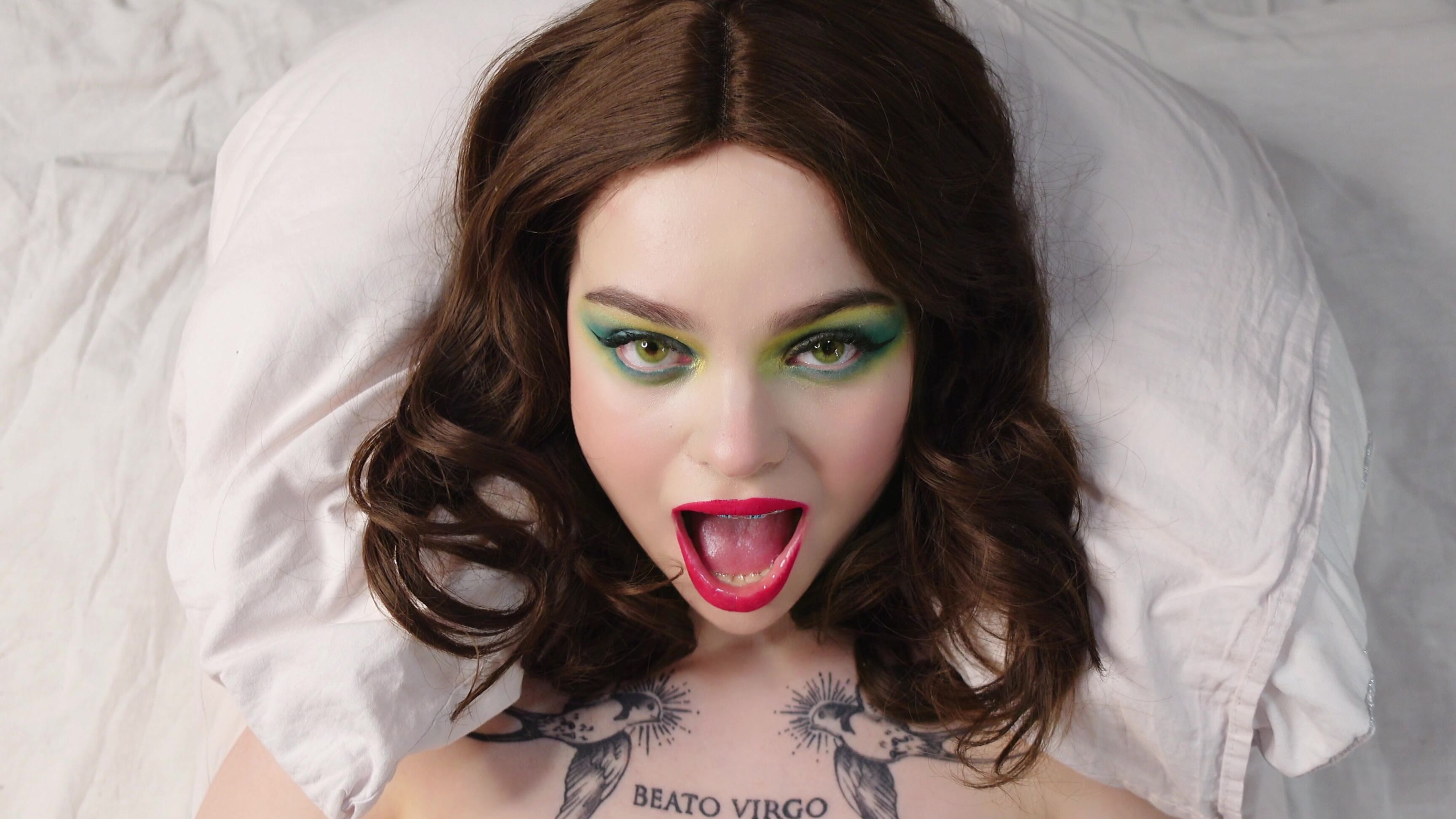 Alex Kaminsky Pawg K Face Fetish Green Make Up Amp Lenses Brown Hair