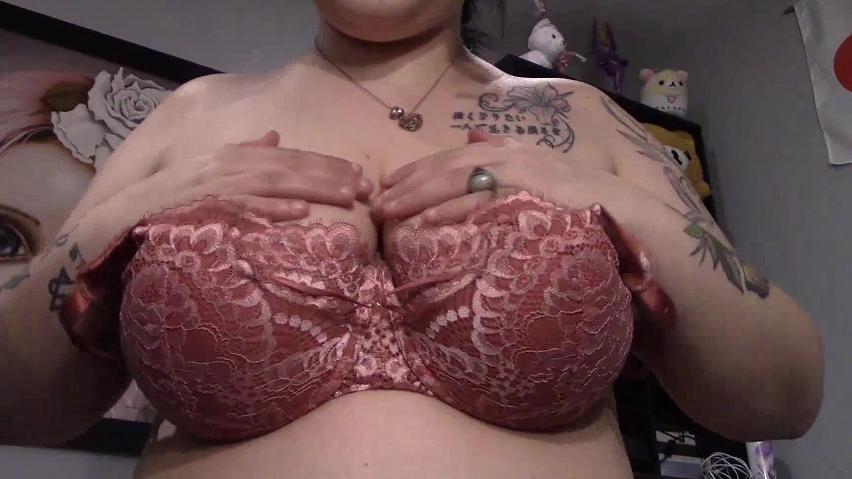 Nami Blossom Boobs Play Video