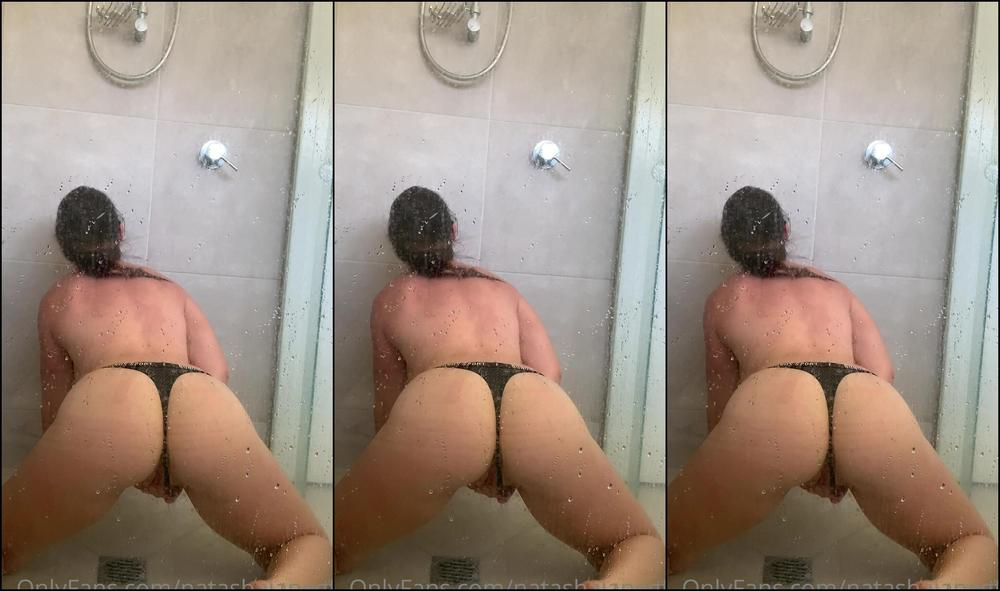 natashajanegfe-24-11-2020-1325325387-having-a-play-in-the-shower-after-my-hot-sweaty-workout